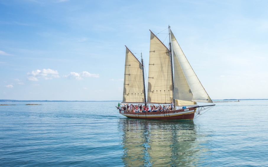 sail boat